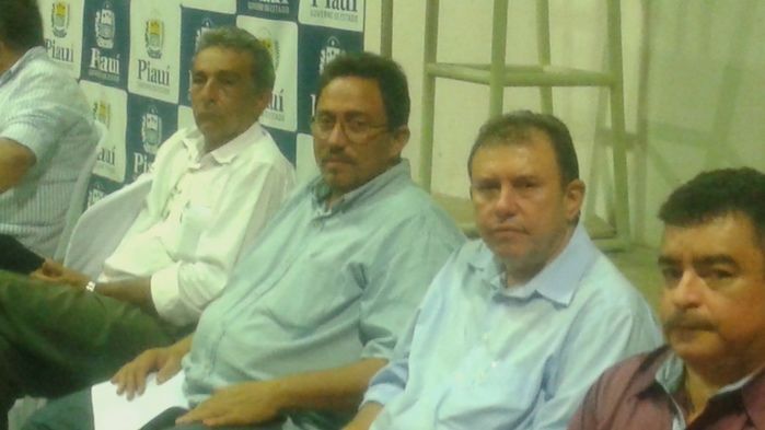 Prefeito Walter Alencar participa de Inauguração de obras em São Pedro do Piaui - Imagem 1