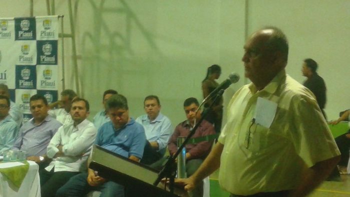 Prefeito Walter Alencar participa de Inauguração de obras em São Pedro do Piaui - Imagem 5