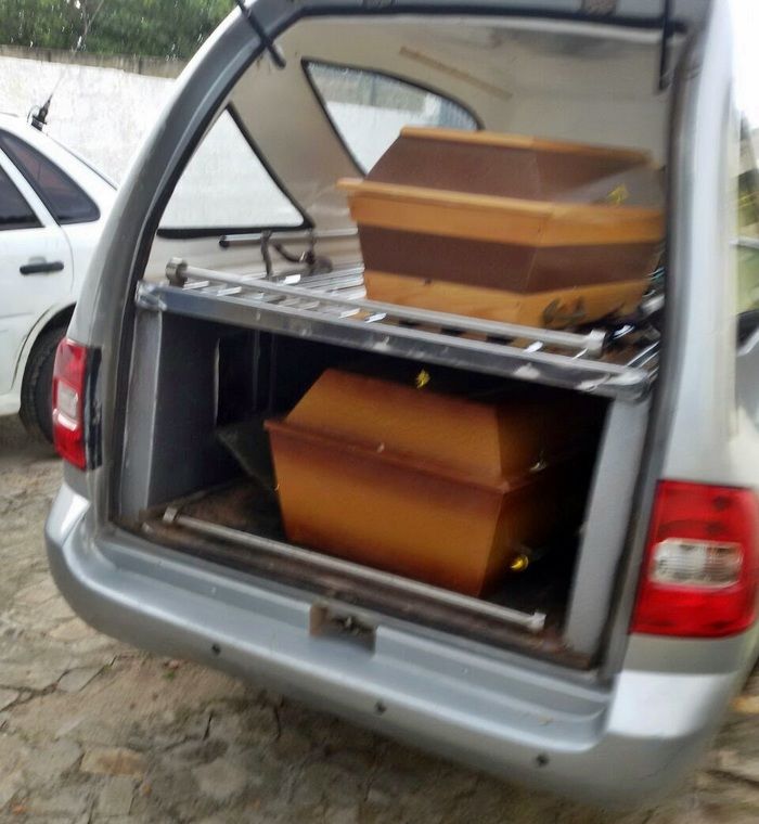 Corpo mantido fora de geladeira no IML de Parnaíba é enterrado como indigente - Imagem 1