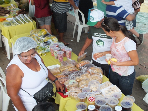 Santa Rosa do Piauí realiza 1ª Feira Agroecológica com produtores do município - Imagem 22
