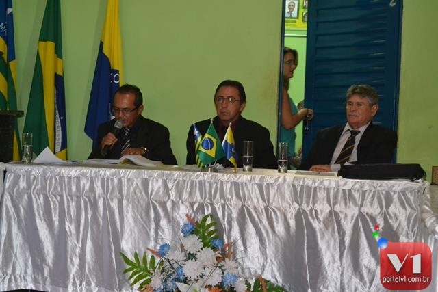 Vereadores cassam Zé Simão e empossam prefeito Antonio Ditoso - Imagem 4