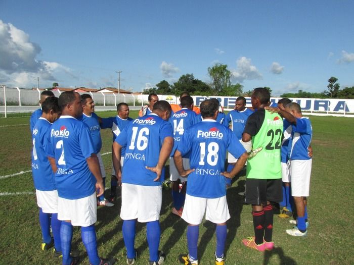 Demerval Lobão vence nos pênaltis a final do campeonato dos Quarentões do Médio Parnaíba   - Imagem 1