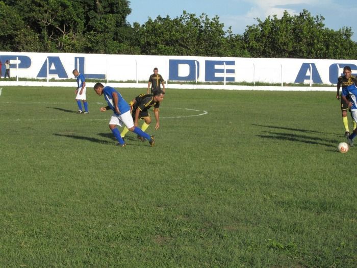 Demerval Lobão vence nos pênaltis a final do campeonato dos Quarentões do Médio Parnaíba   - Imagem 19
