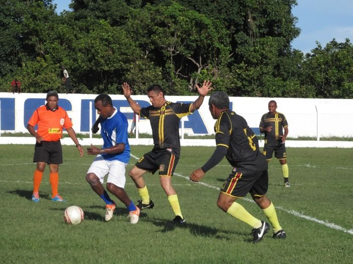 Demerval Lobão vence nos pênaltis a final do campeonato dos Quarentões do Médio Parnaíba   - Imagem 16