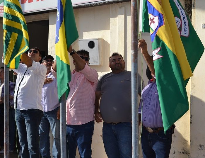 Evento cívico abre festividades do 23º Aniversário de Alegrete do Piauí - Imagem 17