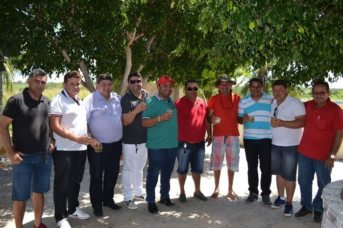 Corrida de Cavalos anima tarde do primeiro dia de festejos em Alegrete e “Adora Alegrete” encerra a noite - Imagem 3