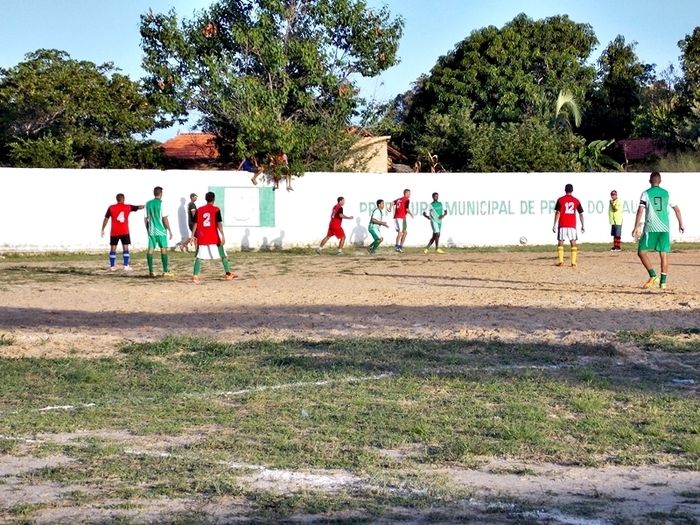 Campeonato de Futebol Amador 2015: Palestra x Alto Novo - Imagem 22