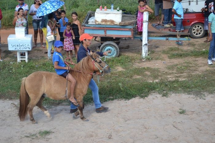 Corrida de Cavalos anima tarde do primeiro dia de festejos em Alegrete e “Adora Alegrete” encerra a noite - Imagem 9