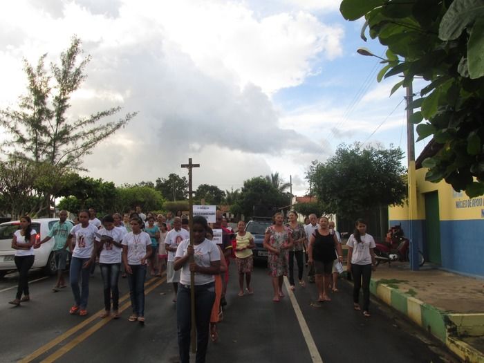 Fiéis acompanham a Via-Sacra em Agricolândia - Imagem 4