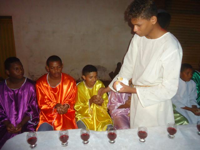 Grupo de Teatro Cutucamente Realiza o Espetáculo Paixão de Cristo - Imagem 31