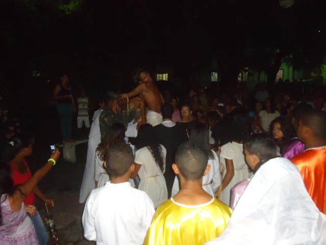 Grupo de Teatro Cutucamente Realiza o Espetáculo Paixão de Cristo - Imagem 113