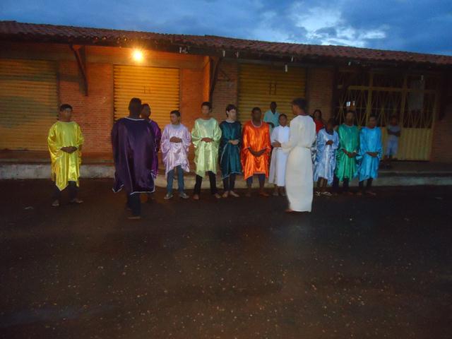 Grupo de Teatro Cutucamente Realiza o Espetáculo Paixão de Cristo - Imagem 14
