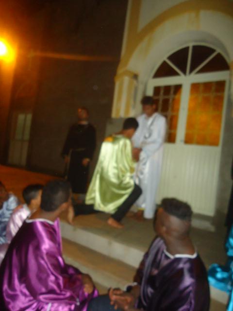 Grupo de Teatro Cutucamente Realiza o Espetáculo Paixão de Cristo - Imagem 129