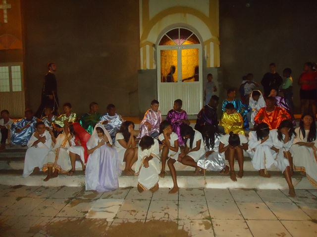 Grupo de Teatro Cutucamente Realiza o Espetáculo Paixão de Cristo - Imagem 125