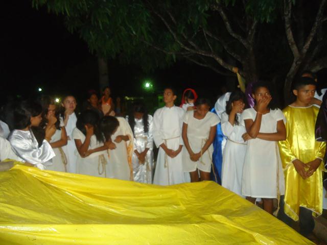 Grupo de Teatro Cutucamente Realiza o Espetáculo Paixão de Cristo - Imagem 124