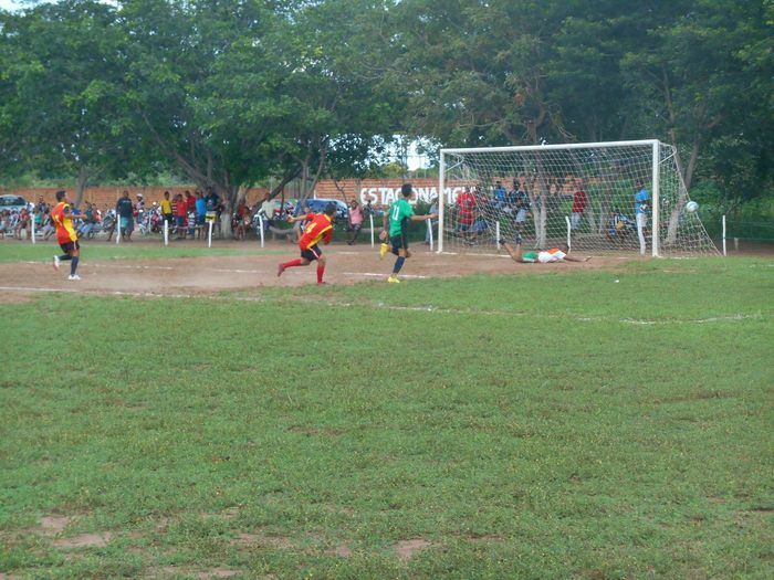 Definido os finalistas do Campeonato Municipal de Futebol de Francinópolis - Imagem 35