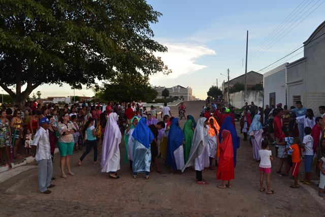 Via-crúcis leva multidão às ruas de Pimenteiras. Veja fotos  - Imagem 17