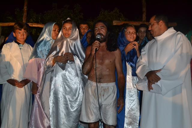 Via-crúcis leva multidão às ruas de Pimenteiras. Veja fotos  - Imagem 65