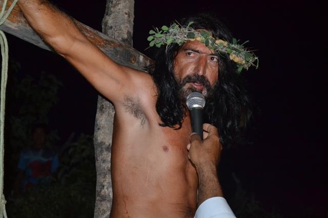 Via-crúcis leva multidão às ruas de Pimenteiras. Veja fotos  - Imagem 55