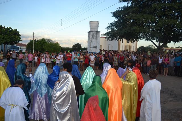 Via-crúcis leva multidão às ruas de Pimenteiras. Veja fotos  - Imagem 21