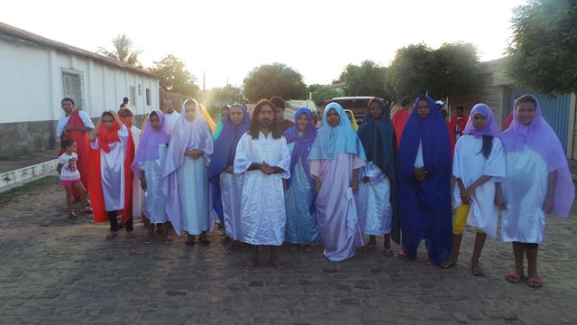 Via-crúcis leva multidão às ruas de Pimenteiras. Veja fotos  - Imagem 3