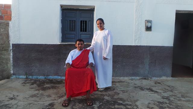 Via-crúcis leva multidão às ruas de Pimenteiras. Veja fotos  - Imagem 2