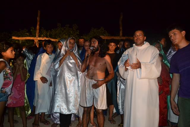 Via-crúcis leva multidão às ruas de Pimenteiras. Veja fotos  - Imagem 62