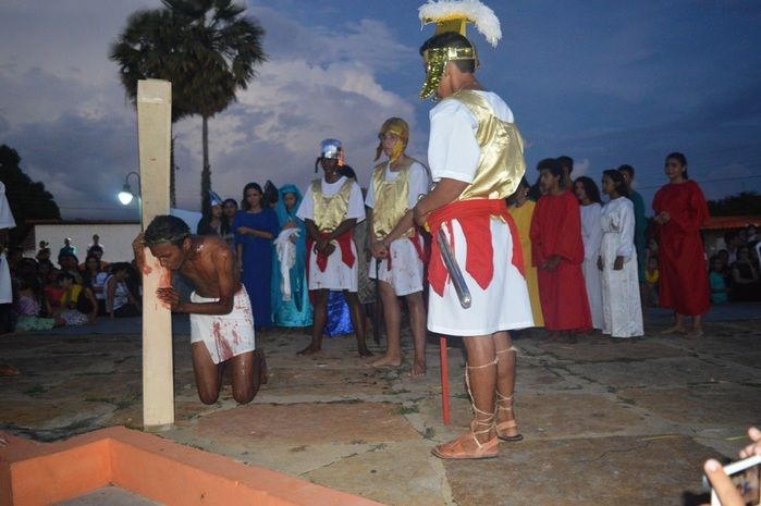 Sucesso de publico prestigiam a apresentação da encenação da Paixão e Crucificação de Cristo 2015 - Imagem 63