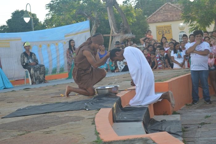 Sucesso de publico prestigiam a apresentação da encenação da Paixão e Crucificação de Cristo 2015 - Imagem 25