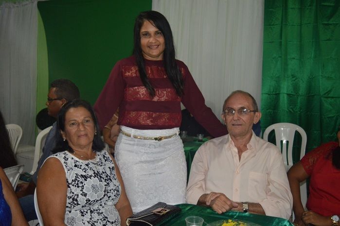 Churrasco e jantar de comemoração pela formatura em Serviço Social de Lilian Raquel. - Imagem 53