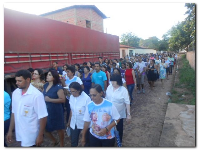 Procissão da Via Sacra em Inhuma - Imagem 10