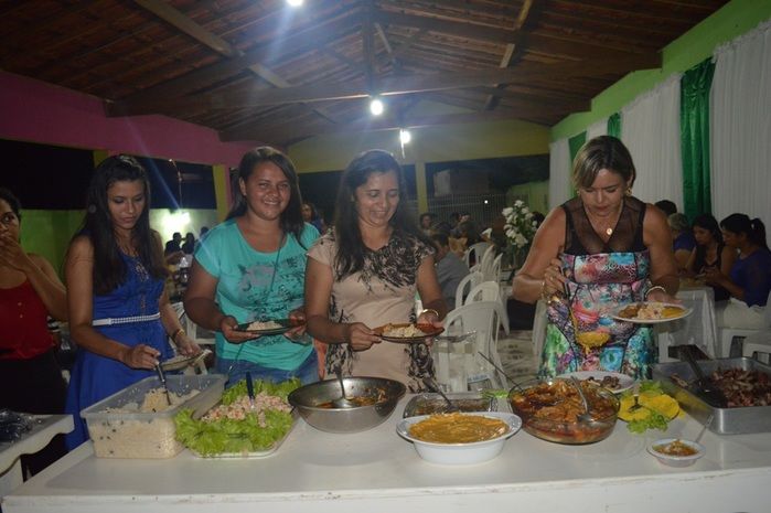 Churrasco e jantar de comemoração pela formatura em Serviço Social de Lilian Raquel. - Imagem 76