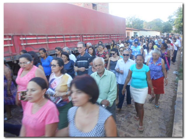 Procissão da Via Sacra em Inhuma - Imagem 12