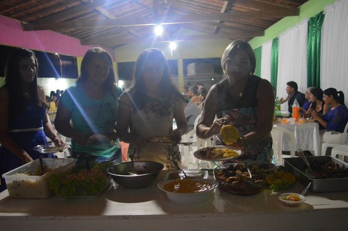 Churrasco e jantar de comemoração pela formatura em Serviço Social de Lilian Raquel. - Imagem 75