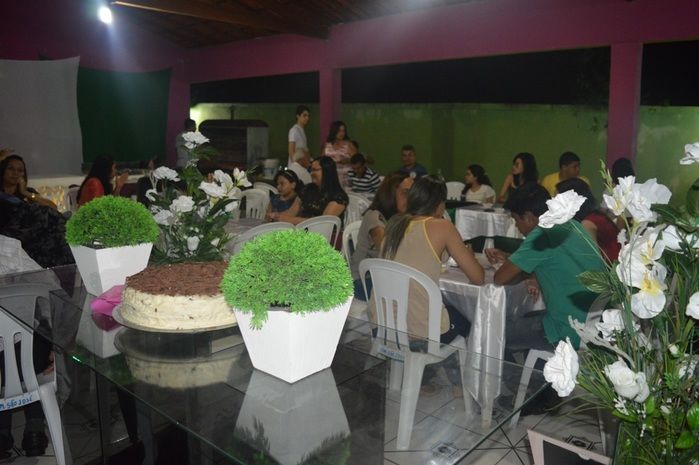 Churrasco e jantar de comemoração pela formatura em Serviço Social de Lilian Raquel. - Imagem 11