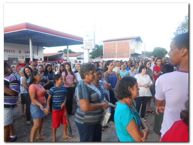 Procissão da Via Sacra em Inhuma - Imagem 27