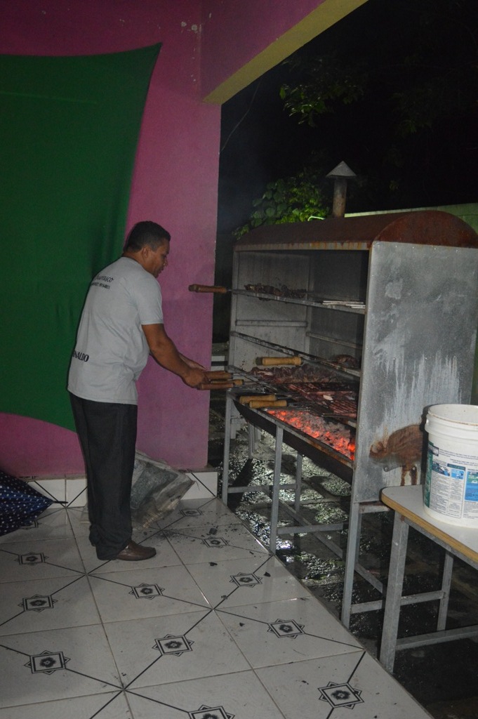 Churrasco e jantar de comemoração pela formatura em Serviço Social de Lilian Raquel. - Imagem 26