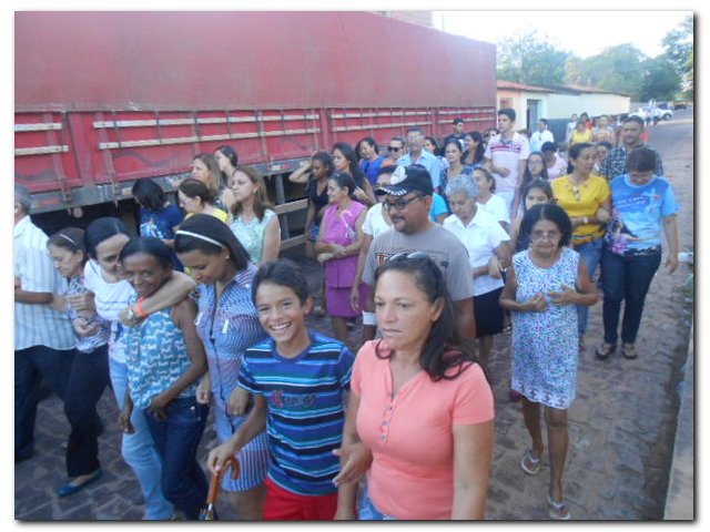 Procissão da Via Sacra em Inhuma - Imagem 16