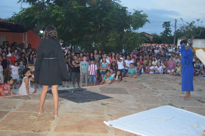 Sucesso de publico prestigiam a apresentação da encenação da Paixão e Crucificação de Cristo 2015 - Imagem 36
