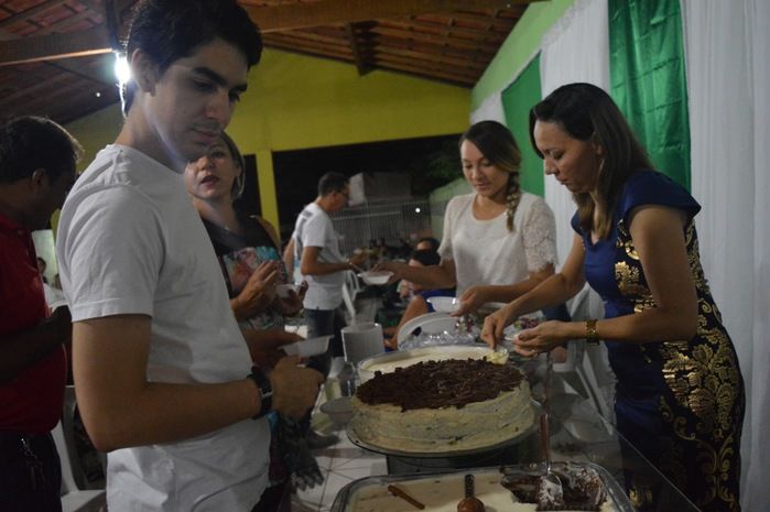 Churrasco e jantar de comemoração pela formatura em Serviço Social de Lilian Raquel. - Imagem 83