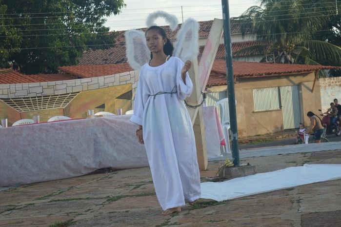 Sucesso de publico prestigiam a apresentação da encenação da Paixão e Crucificação de Cristo 2015 - Imagem 17