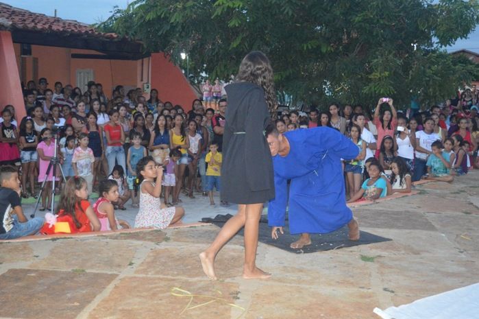 Sucesso de publico prestigiam a apresentação da encenação da Paixão e Crucificação de Cristo 2015 - Imagem 40