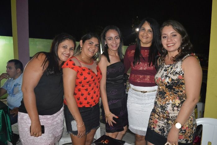 Churrasco e jantar de comemoração pela formatura em Serviço Social de Lilian Raquel. - Imagem 45