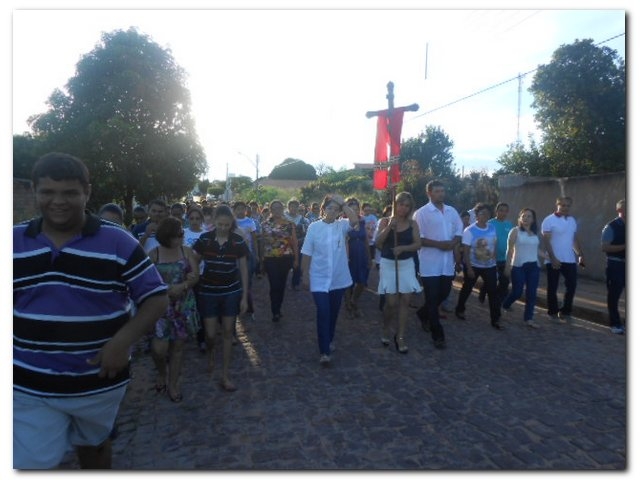 Procissão da Via Sacra em Inhuma - Imagem 2