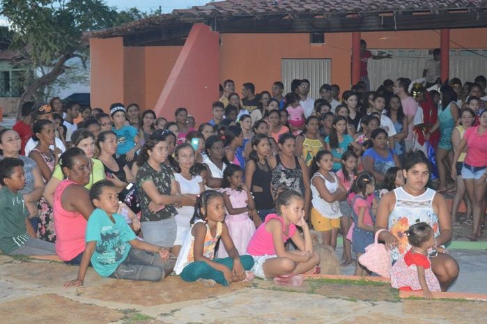 Sucesso de publico prestigiam a apresentação da encenação da Paixão e Crucificação de Cristo 2015 - Imagem 35