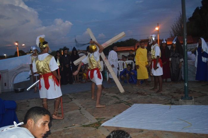 Sucesso de publico prestigiam a apresentação da encenação da Paixão e Crucificação de Cristo 2015 - Imagem 59