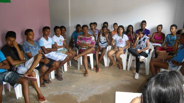 Jovens participam de encontro - Imagem 10