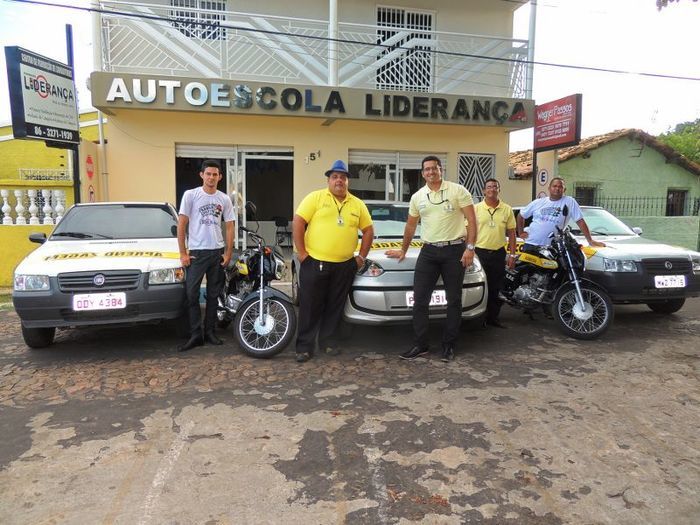 Autoescola Liderança amplia frota, agora com ar refrigerado - Imagem 2