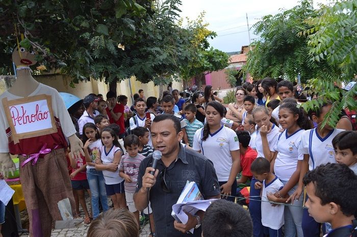 Resgatando a cultura popular; escolas municipais realizam malhação do Judas - Imagem 7