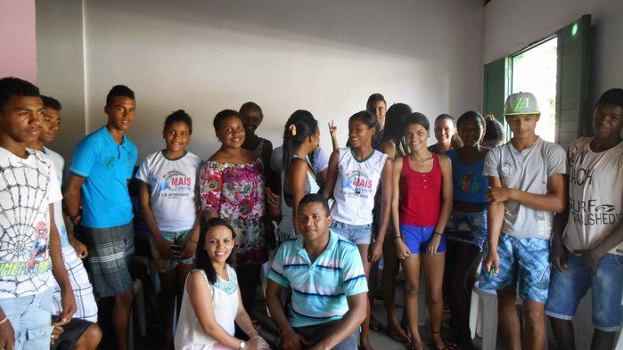 Jovens participam de encontro - Imagem 16